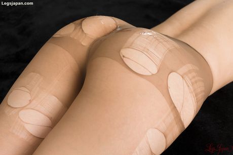 Fantastic Asian teen Iori Sana gets her feet worshiped and her pussy fucked