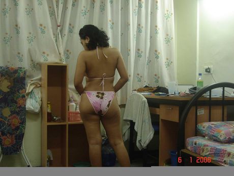 Asian teen amateur girl strips and shows her big boobs and ass in a solo