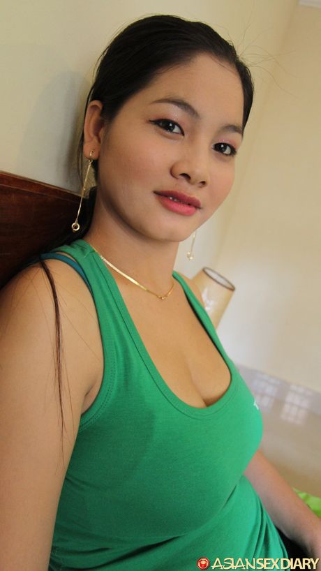 The Asian babe Nga gets her hairy pussy banged by a horny guy